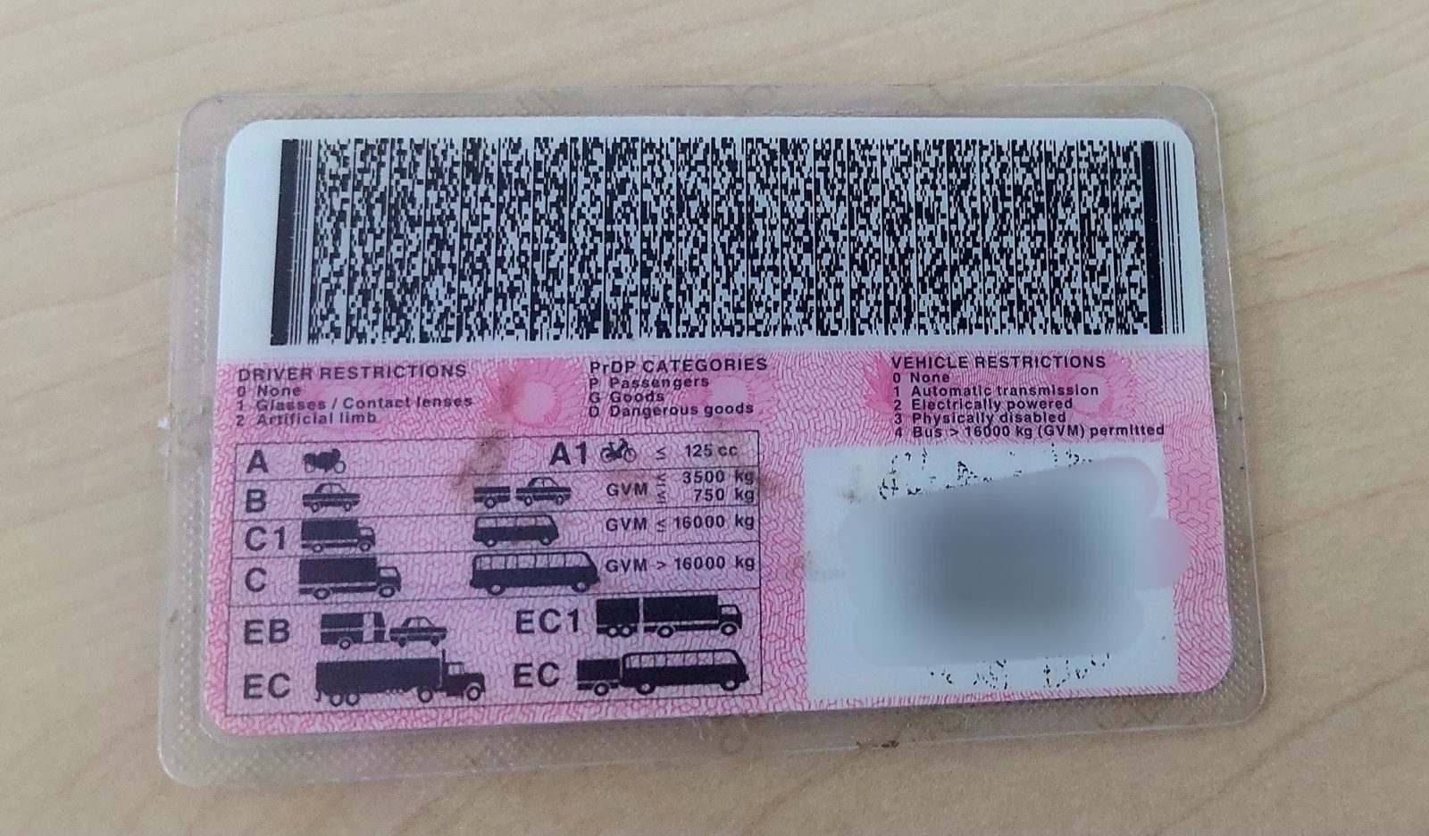 Drivers' licence machine breaks down - again - Radio 786