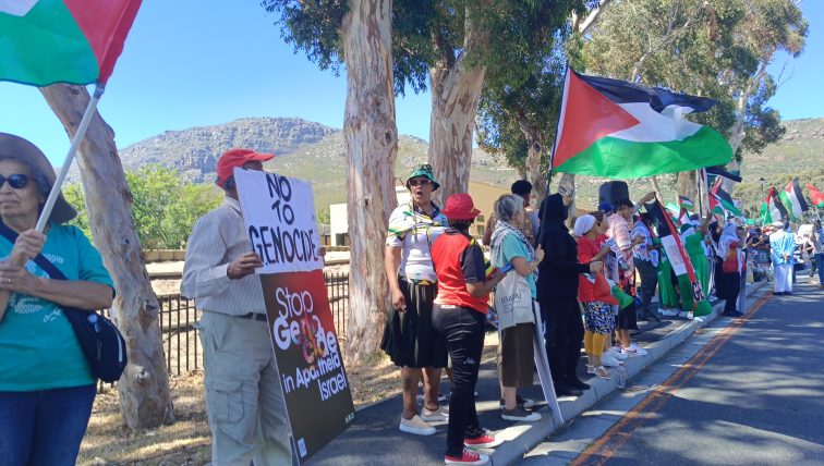 Reddam Avenue was a sea of red, black, white and green as demonstrators showed their solidarity with the Palestinian people [Photo: Ilyaas Bassardien]