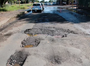 Potholes-are-a-nightmare-to-South-African-motorists-as-the-nation-s-roads-crumble-File-Picture